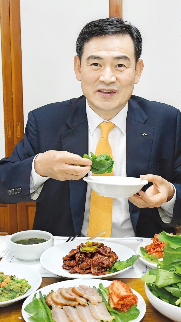 한경과 맛있는 만남] 김성현 Kb증권 사장, 승부 즐기는 30년 '기업금융의 달인 Hankyung