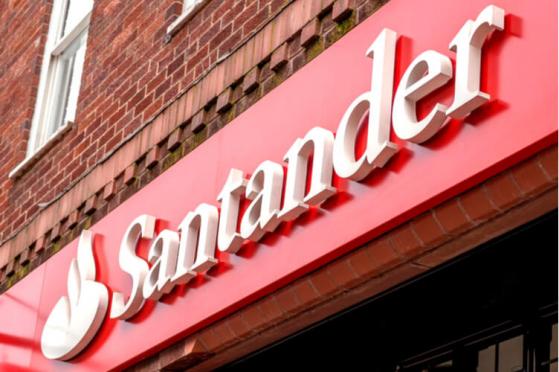 Santander Succeeds in Blockchain Trial to Count Investor Votes 