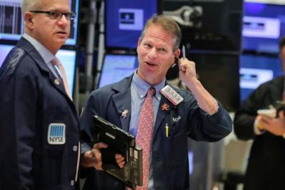Dow Jones tăng hơn 100 điểm nhờ các báo cáo tài chính lạc quan hơn dự báo