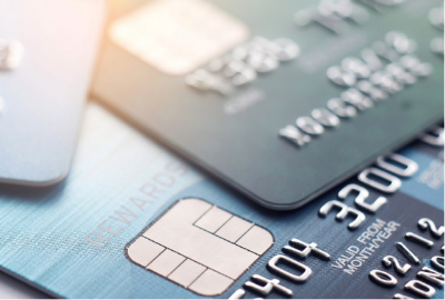 Phí thẻ tín dụng tại các ngân hàng đang ra sao?