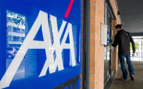 Verzekeraar AXA voelt duurdere euro
