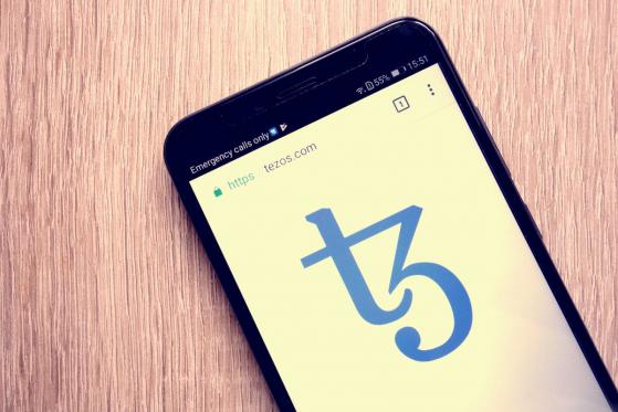  Tezos (XTZ) Price Recovers after Crash, Staking and Baking Expected to Take Off 