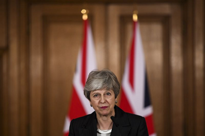 Anh chìm sâu trong khủng hoảng khi Quốc hội lần thứ ba từ chối thỏa thuận của Theresa May