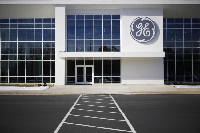 © Bloomberg. Signage is displayed outside the General Electric Co. (GE) energy plant in Greenville, South Carolina, U.S., on Tuesday, Jan. 10, 2017. 