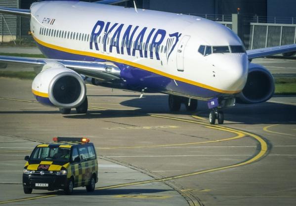 Ryanair contro bando voli Sardegna