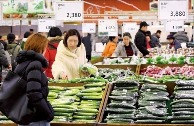 설 앞두고 외식·식품 물가 줄줄이 오른다…맥도날드·써브웨이·햇반 가격 인상