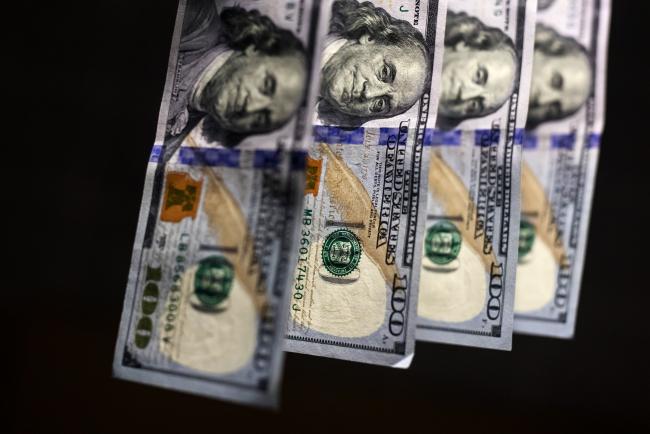 Trump's Trade War Is Keeping the Dollar Strong, Not the Fed
