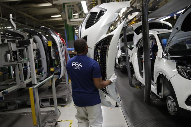 Peugeot Workers Target Brexit Spoils 