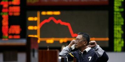 Giảm ngày càng mạnh, Hang Seng bốc hơn hơn 500 điểm, Shanghai mất hơn 1.5%