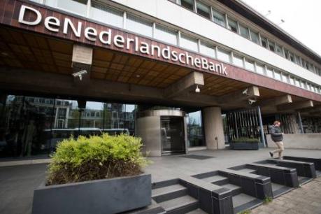 Aanpak witwassen bij meer banken onvoldoende