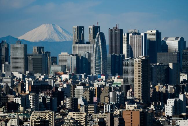 Japanese Investors Pile Into Foreign Bonds