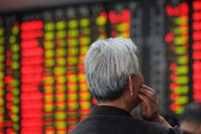 Lo sợ cuộc chiến thương mại toàn diện, JPMorgan hạ khuyến nghị đối với cổ phiếu Trung Quốc