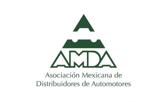 Ventas autos México caen 5.3% en agosto; baja 15 seguida (R)