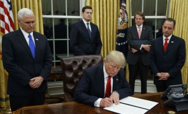 Trump, Golan Tepeleri Kararnamesini İmzaladı