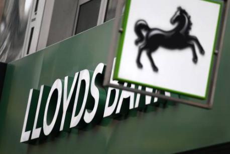 Lloyds voegt 2000 banen toe in reorganisatie