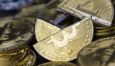 Davos nói về tiền ảo: “Giá Bitcoin sẽ trượt về 0”