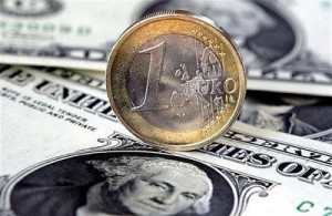 © Forexpros. Κάτω από τα $1.18 το ευρώ το μεσημέρι της Τρίτης (26/09)