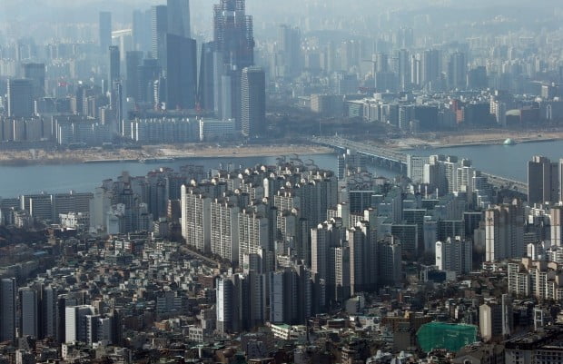 1분기 한국 경제 역성장…성장률 -0.3%로 금융위기 이후 '최저'