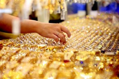 Giá vàng ngày 9/1: Mỗi lượng vàng 'bốc hơi' 550.000 đồng sau một đêm