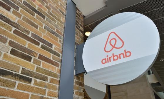 Airbnb establece alianza con Cruz Roja México para desastres