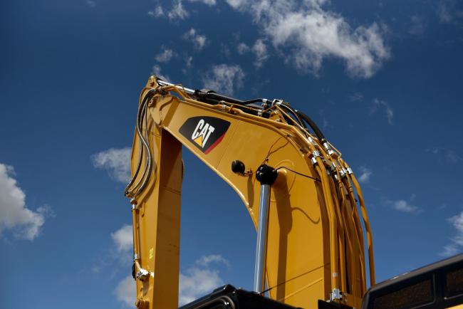 Caterpillar’s ‘Earnings Recession’ Points to More Bad News for World Economy