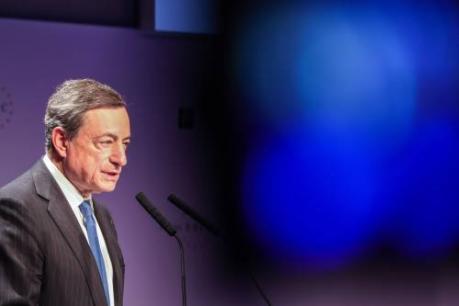 'ECB verlaagt verwachtingen inflatie en groei'