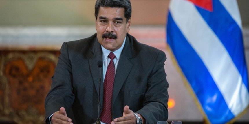 베네수엘라-러시아, 무역 거래에 루블·페트로 사용 논의