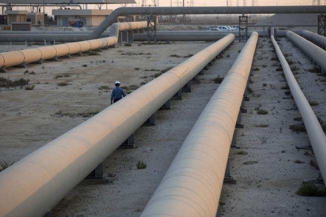 Saudis Make Surprise Oil Cut With Eye on $2 Trillion Aramco
