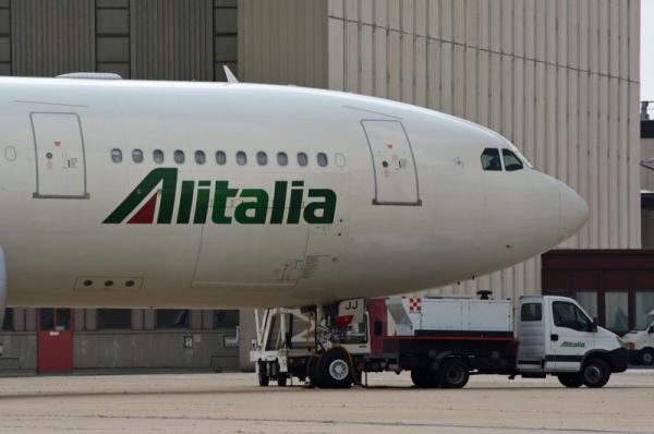 Alitalia,voci nuova richiesta di proroga