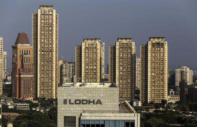 India’s Top Builder Misses Top Range in Bond Sale as Clock Ticks