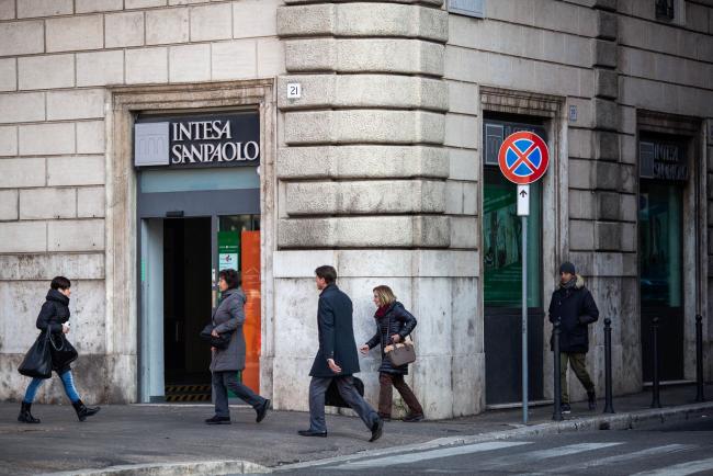 Intesa Makes Unsolicited Bid for UBI, Shocking Italy Bank Sector