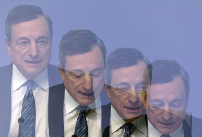 © Bloomberg. Multiple exposures were combined in camera to produce this image. Mario Draghi, president of the European Central Bank (ECB), speaks during the ECB rate decision news conference in Frankfurt, Germany.