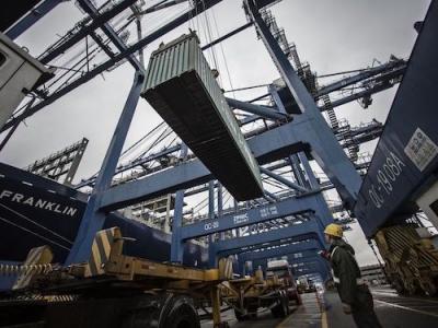 Thâm hụt thương mại Mỹ với Trung Quốc tiếp tục tăng