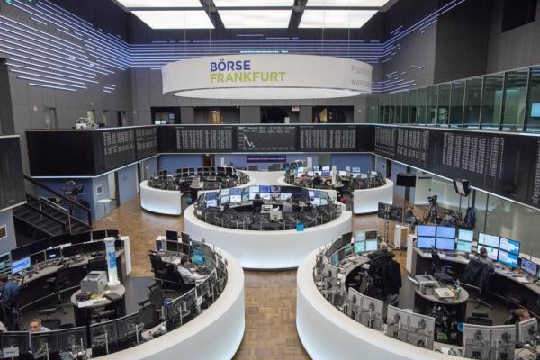 Borsa:Europa apre positiva, Parigi +0,6%