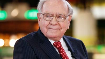 Warren Buffett đang nắm giữ nhiều cổ phiếu nào nhất?
