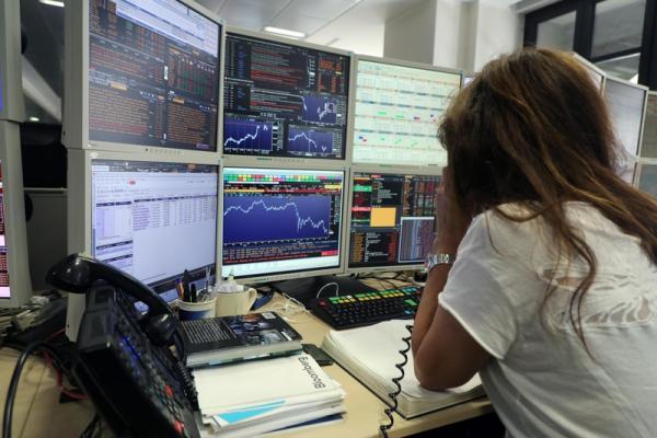 Spread Btp Bund apre a 154,3 punti base