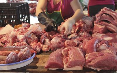 Một siêu thị tuyên bố bán thịt lợn không lấy lãi