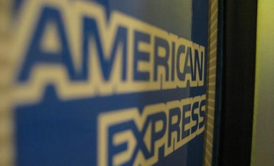 American Express dejará de pedir firma a clientes en abril