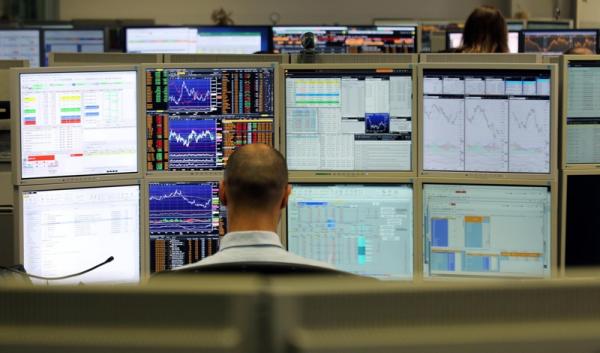 Spread Btp Bund in calo a 151 punti