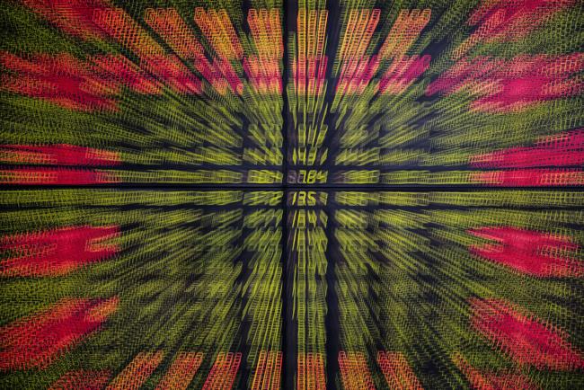 © Bloomberg. Stock information is displayed on an electronic board at a securities exchange house in Shanghai, China, on Monday, Feb. 15, 2015. Photographer: Qilai Shen/Bloomberg