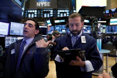 Dow Jones lập kỷ lục 3 phiên liên tiếp