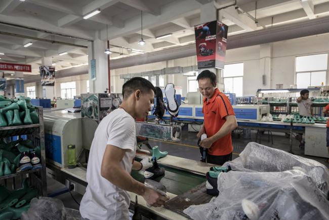 China’s Factories Were Struggling Even Before the Virus Worsened