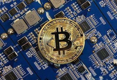 Bitcoin ngày 11/12: Sắp chạm ngưỡng 17,000 USD!