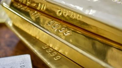 Trung Quốc tăng cường dự trữ vàng, giảm nắm giữ trái phiếu Chính phủ Mỹ