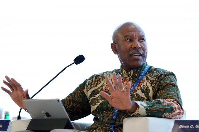 © Bloomberg. Lesetja Kganyago, governor of South Africa's central bank, speaks during the Central Banking Forum on the sidelines of the International Monetary Fund (IMF) and World Bank Group Annual Meetings in Nusa Dua, Bali, Indonesia, on Wednesday, Oct. 10, 2018. Photographer: SeongJoon Cho/Bloomberg