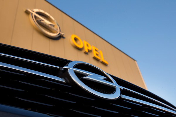 © EborsaHaber. Opel, Emisyon Skandalında Temize Çıktı
