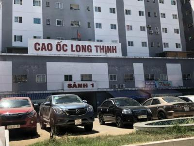 Ngổn ngang xe ôtô trong chung cư của người thu nhập thấp khiến chủ tịch Bình Định ngạc nhiên