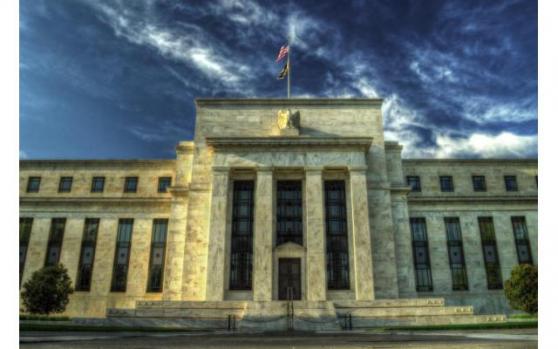 美联储政策声明：利率维稳，放弃“耐心”措辞为降息敞开大门