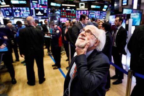 'Wall Street opent met rode cijfers'