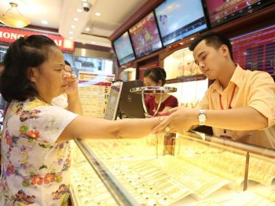 Giá vàng SJC và Bảo Tín Minh Châu đồng loạt điều chỉnh giảm